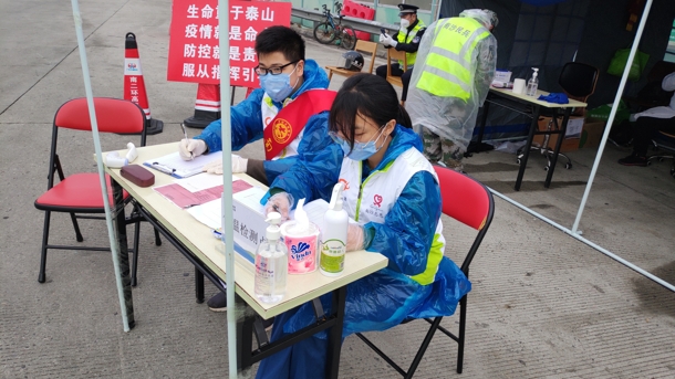 D:\Backup\桌面\新闻\202002273044am永利集团官网学子积极参与疫情防控志愿服务工作\学生党务助理张娟参与疫情防控志愿服务(发文稿).jpg D:\Backup\桌面\新闻\202002273044am永利集团官网学子积极参与疫情防控志愿服务工作\学生党务助理张娟参与疫情防控志愿服务(发文稿).jpg
